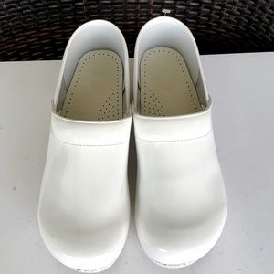 Sanita Women's Professional PU Slip-Resistant Chef Clog